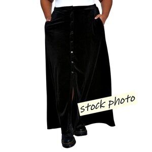 Witchy Goth Hot Topic Black Velvet Button Front Maxi Skirt Plus Sz 5 Grunge READ